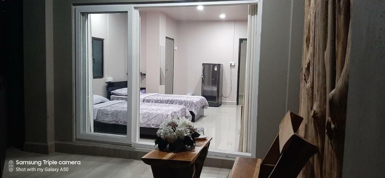 Standard Room Aizawl Ngoại thất bức ảnh